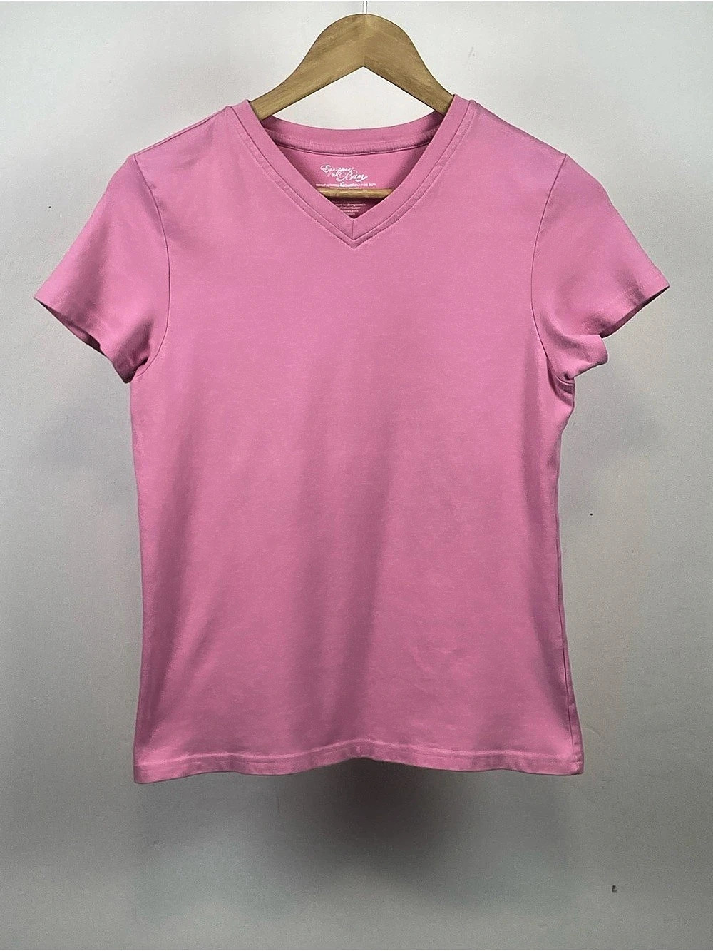 ✨ FREE WITH PURCHASE ✨ Equipment by BUM Pink V-Neck Tee L
